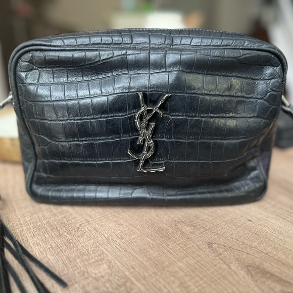 YSL Lou Croc-Embossed Camera Bag - Picture 2 of 9